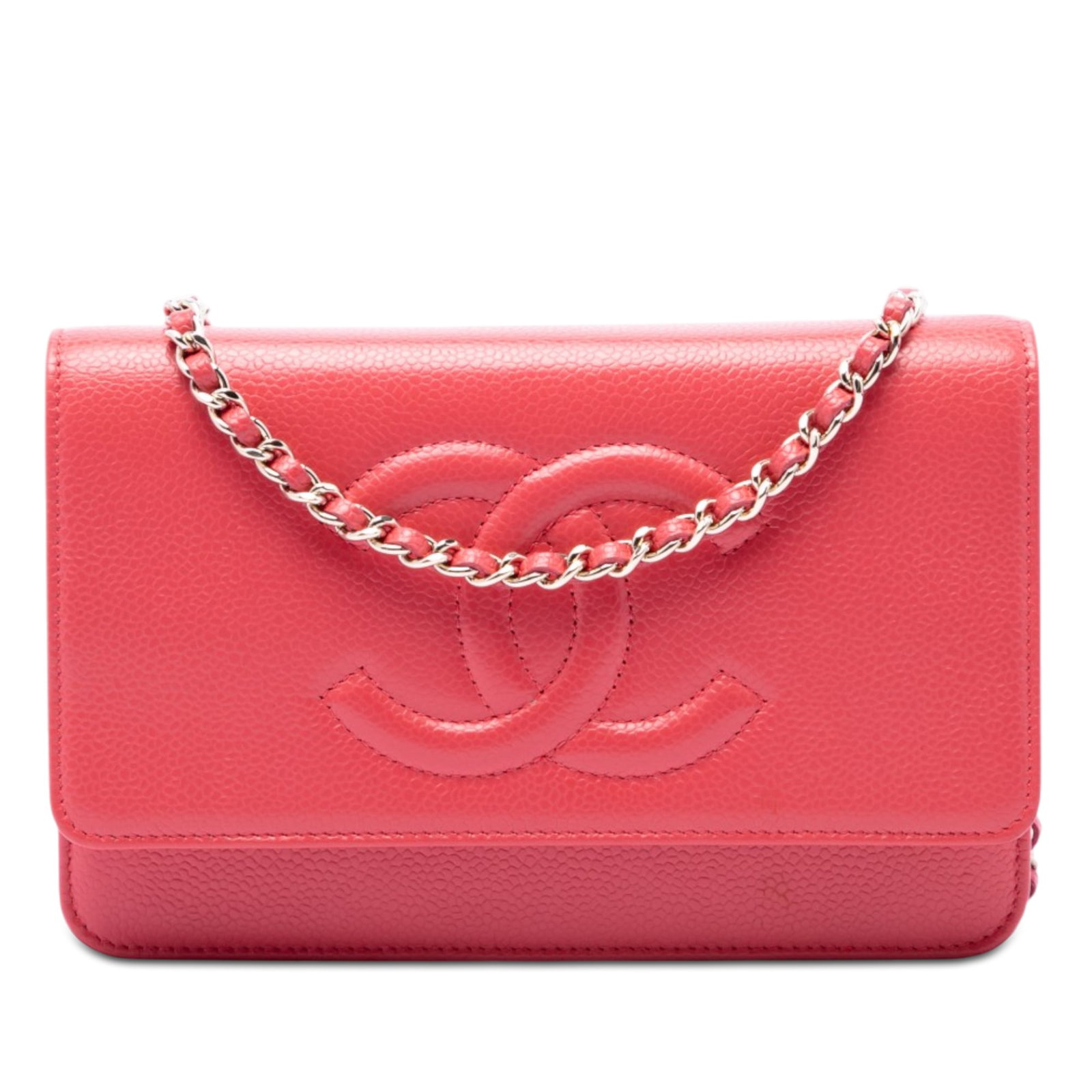 Chanel CC Caviar Leather Wallet on Chain Pink: Chanel CC Caviar Leather Wallet on Chain Pink Chanel CC Caviar Wallet On Chain in pink caviar leather with a leather-woven chain link strap and top flap magnetic closure. The interior includes zip and