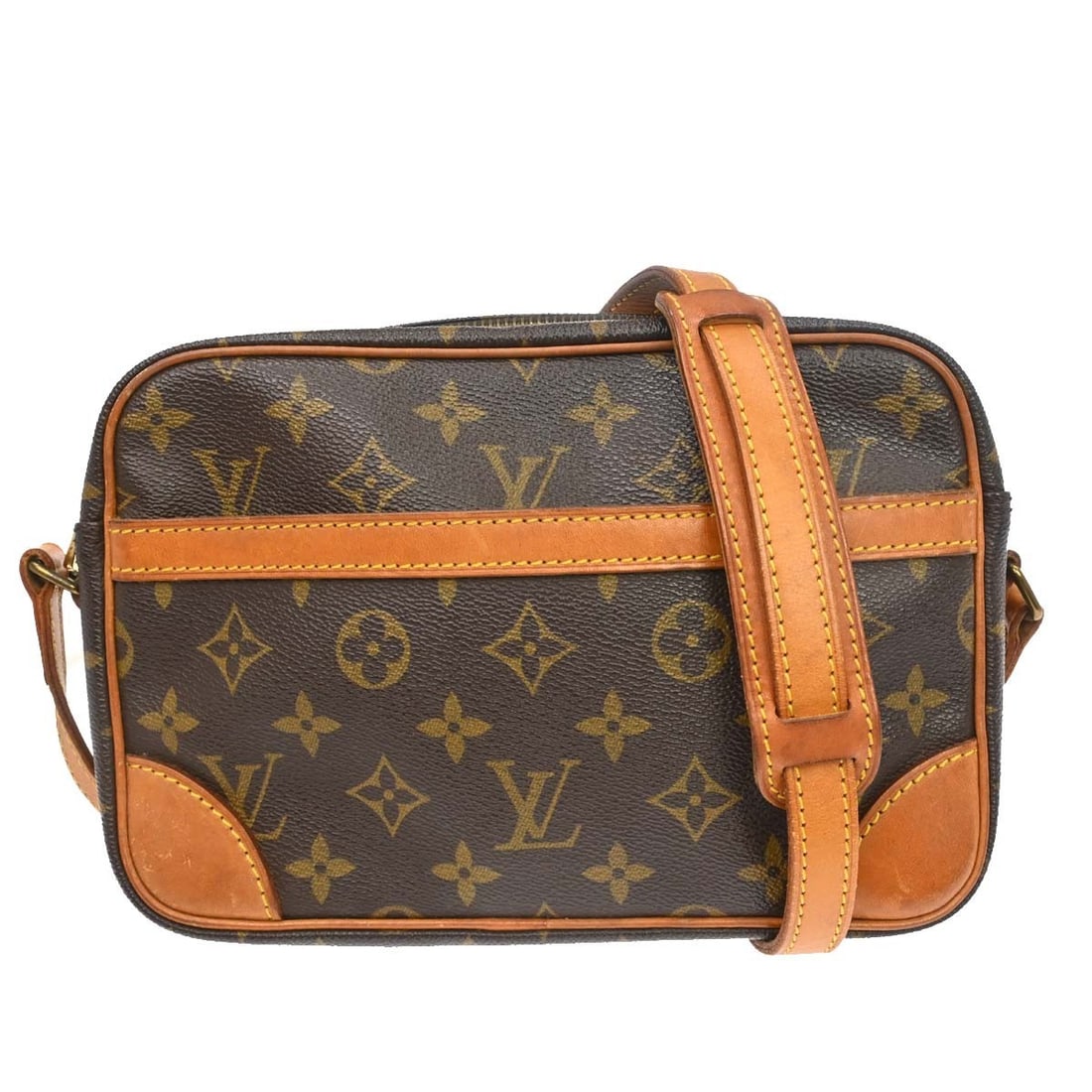 Louis Vuitton Trocadero 24 Monogram Crossbody Shoulder Bag M51276: Louis Vuitton Trocadero 24 Monogram Crossbody Shoulder Bag M51276 Vintage Louis Vuitton Trocadero 24 shoulder bag in Monogram canvas with leather trim and an adjustable crossbody strap. This zip-top b
