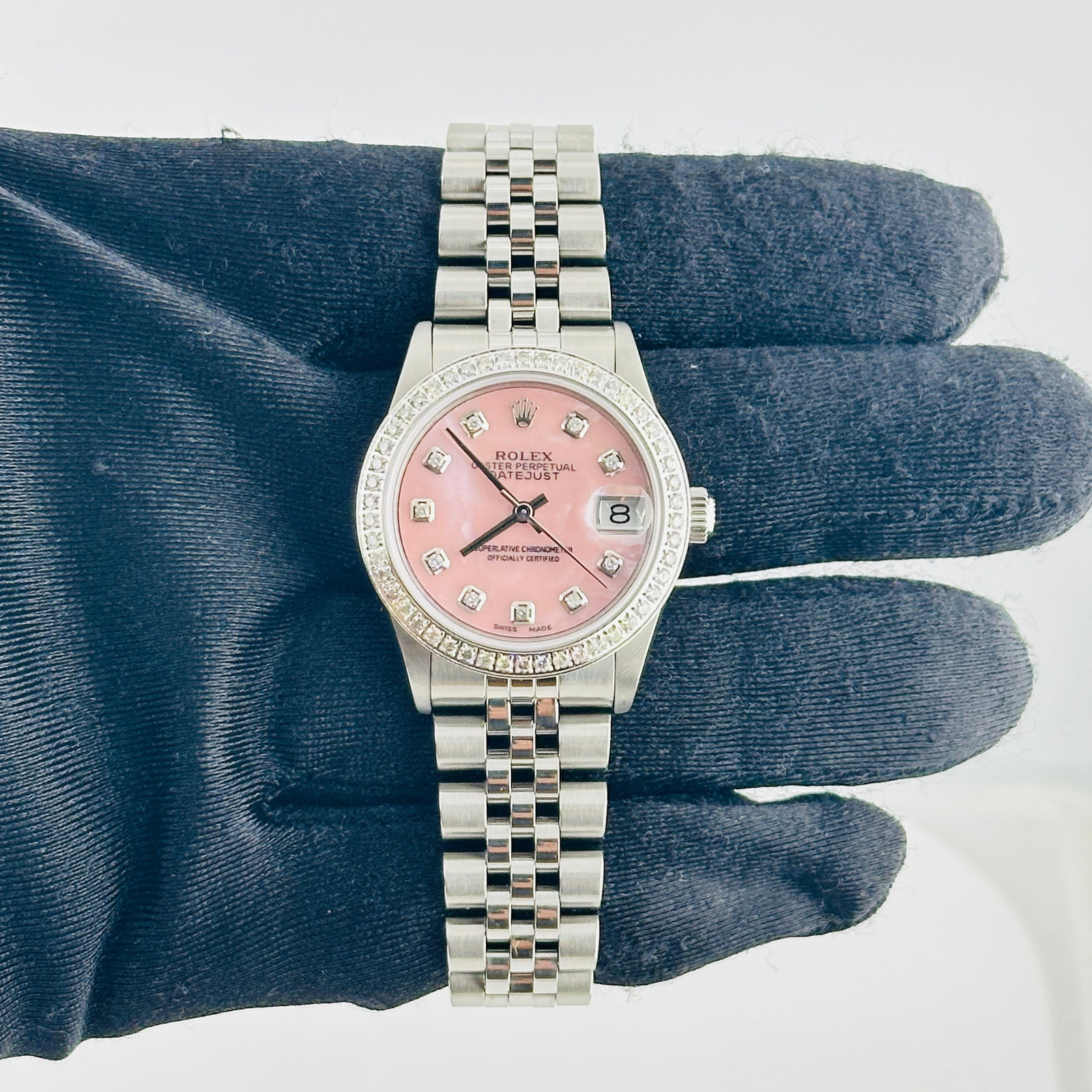 Rolex Datejust 68240 ladies watch aftermarket pink MOP diamond dial: Rolex Datejust 68240 ladies watch aftermarket pink MOP diamond dial Ladies Rolex Datejust watch, reference 68240, featuring an Aftermarket pink mother of pearl diamond dial, a pave diamond bezel, and 