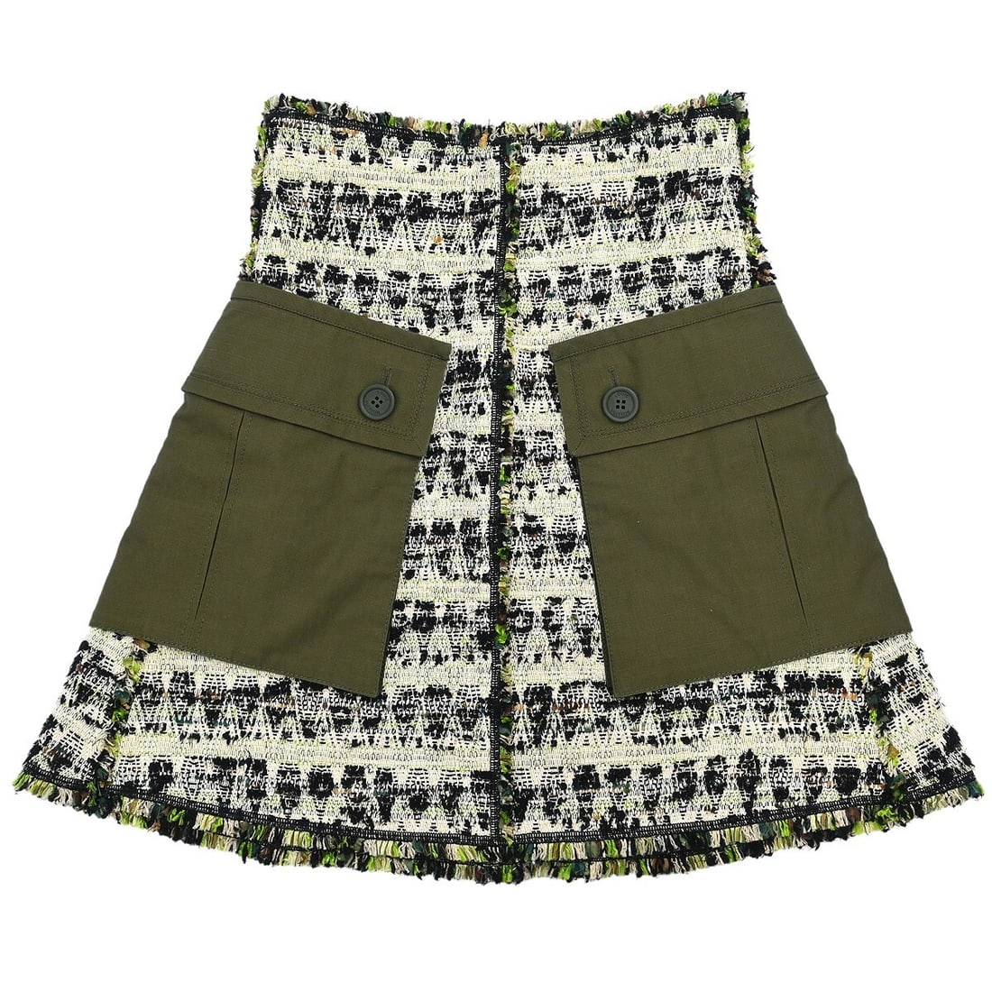 Louis Vuitton White Short Skirt Womens Size 36 France: Louis Vuitton White Short Skirt Womens Size 36 France Vintage Louis Vuitton women's skirt in white, made in France. It features a zip closure, short length, regular fit, and all-season wear. The skirt