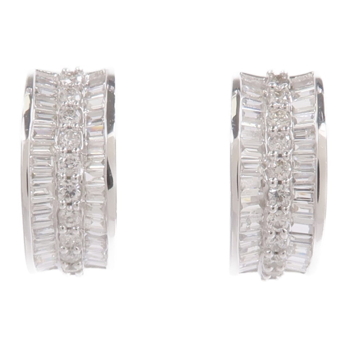 18K White Gold Pierced Earrings with 0.28ct Diamonds (1 of 6)