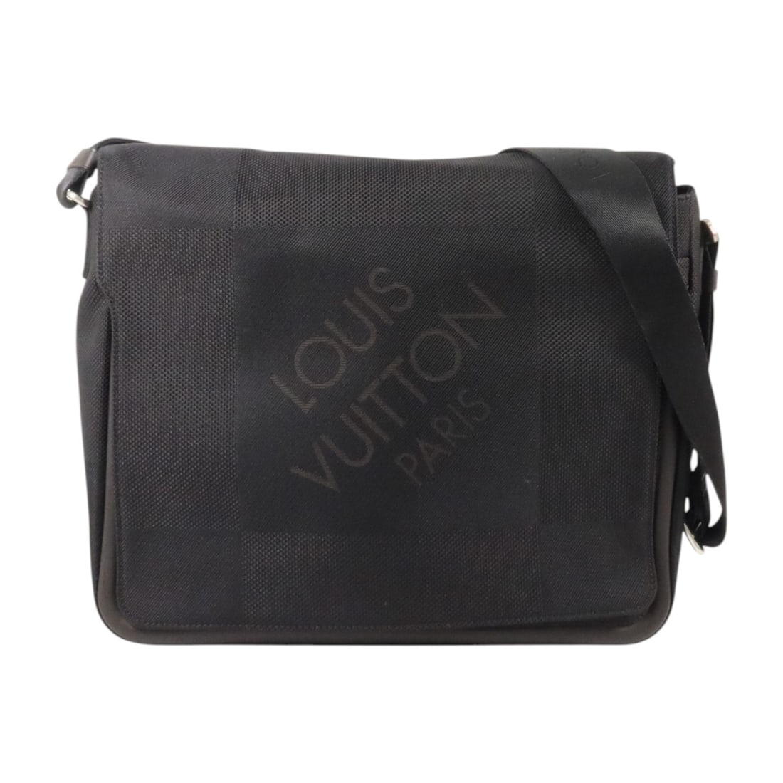 Louis Vuitton Messager MM M93225 Black Damier Geant Shoulder Bag: Louis Vuitton Messager MM M93225 Black Damier Geant Shoulder Bag Louis Vuitton Messager MM shoulder bag in black Damier Geant canvas. This men's shoulder bag features a flap design with exterior and i