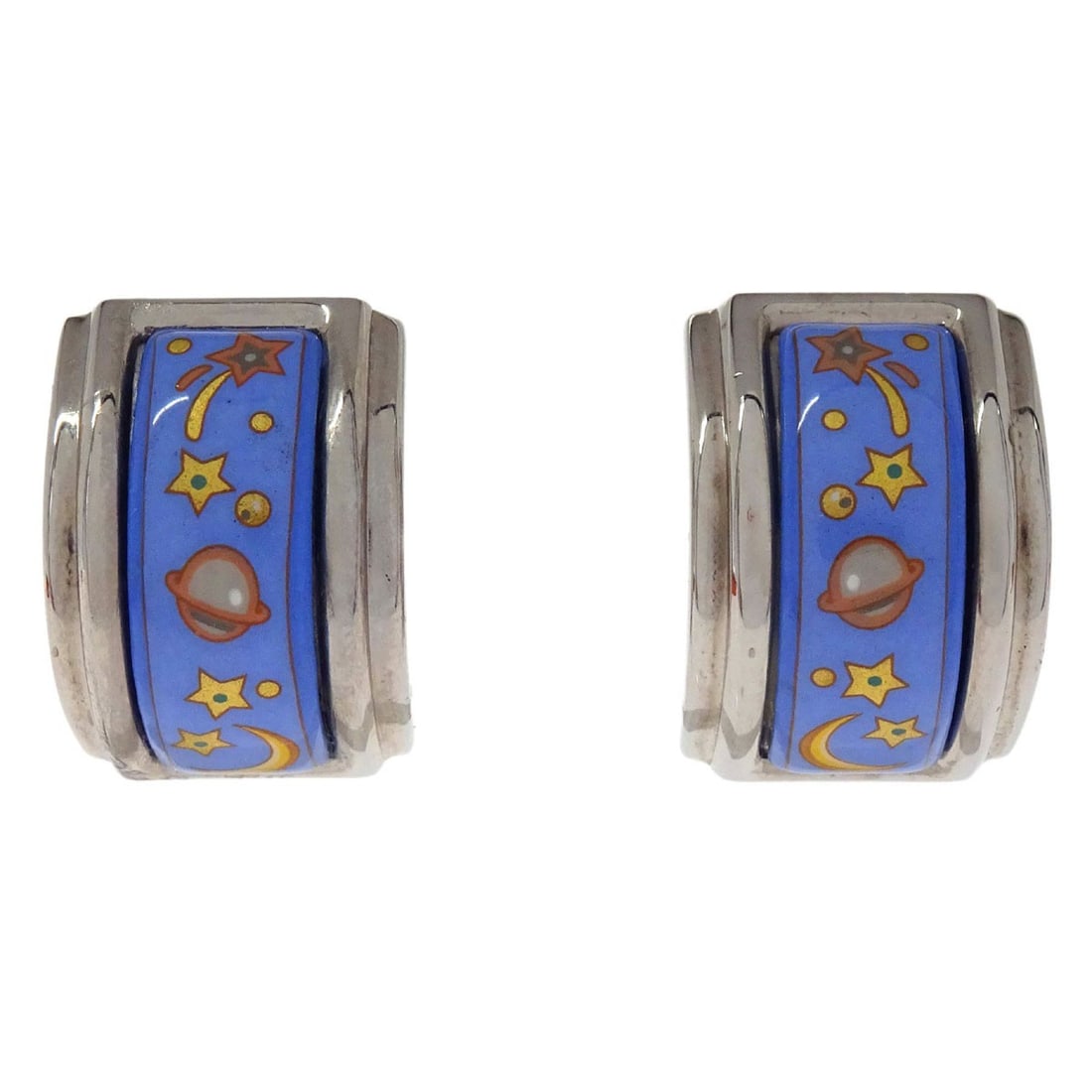 Hermes Cloisonne Clip Earrings Silver Tone Blue Enamel: Hermes Cloisonne Clip Earrings Silver Tone Blue Enamel Hermes clip-on earrings in silver-plated cloisonne ware with a button-style design. The earrings feature a silver and blue color palette and come