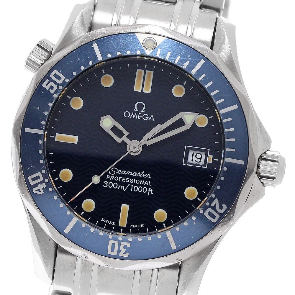 OMEGA Seamaster 300 Ref 2561.80 Quartz Date Unisex Wristwatch: OMEGA Seamaster 300 Ref 2561.80 Quartz Date Unisex Wristwatch Pre-owned OMEGA Seamaster 300 quartz wristwatch with date display. This unisex model features a navy dial and stainless steel case and bra