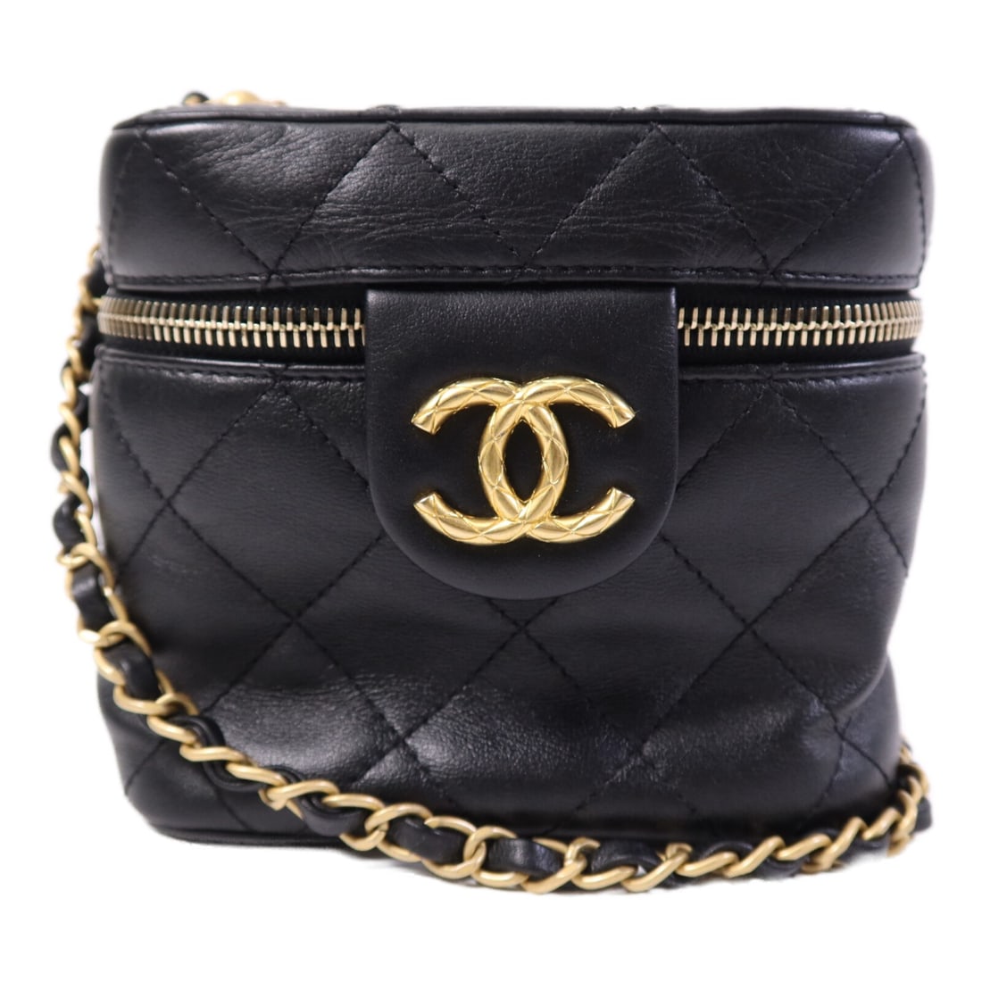 CHANEL AS3228 CC Vanity Chain Shoulder Bag Black Calfskin GHW: CHANEL AS3228 CC Vanity Chain Shoulder Bag Black Calfskin GHW A CHANEL CC GHW Vanity Case chain shoulder bag in black calfskin (cowhide) leather. This women's regular-size shoulder bag features a blac