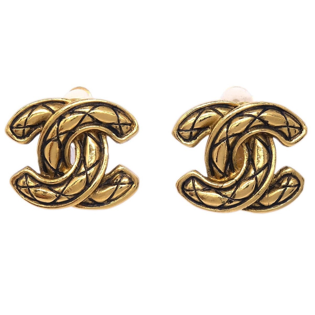 CHANEL CC Clip-On Earrings Gold Plated Logo 2433: CHANEL CC Clip-On Earrings Gold Plated Logo 2433 Pair of Chanel clip-on earrings featuring the iconic CC logo in gold plated metal. Made in France, these earrings have a textured finish and present in
