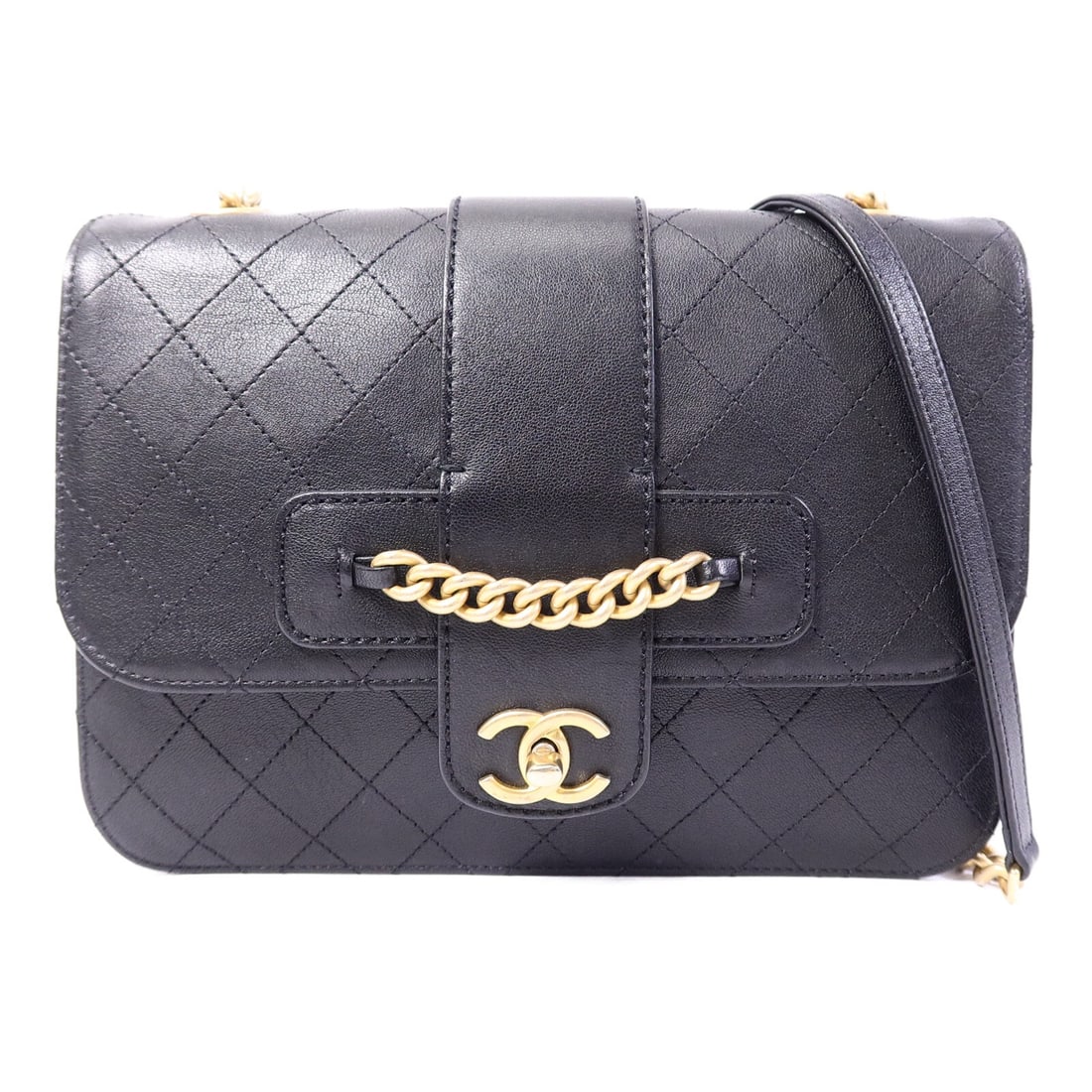 CHANEL CC Black Calfskin Chain Shoulder Bag Women: CHANEL CC Black Calfskin Chain Shoulder Bag Women CHANEL CC chain shoulder bag in black calfskin leather with a turn-lock closure and chain strap. The bag features one exterior open pocket, one interi