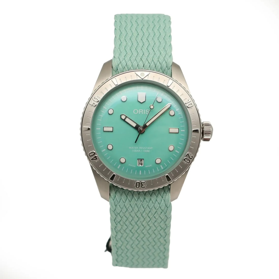 Oris Divers Sixty-Five 38 mm automatic watch green dial nylon strap (1 of 4)