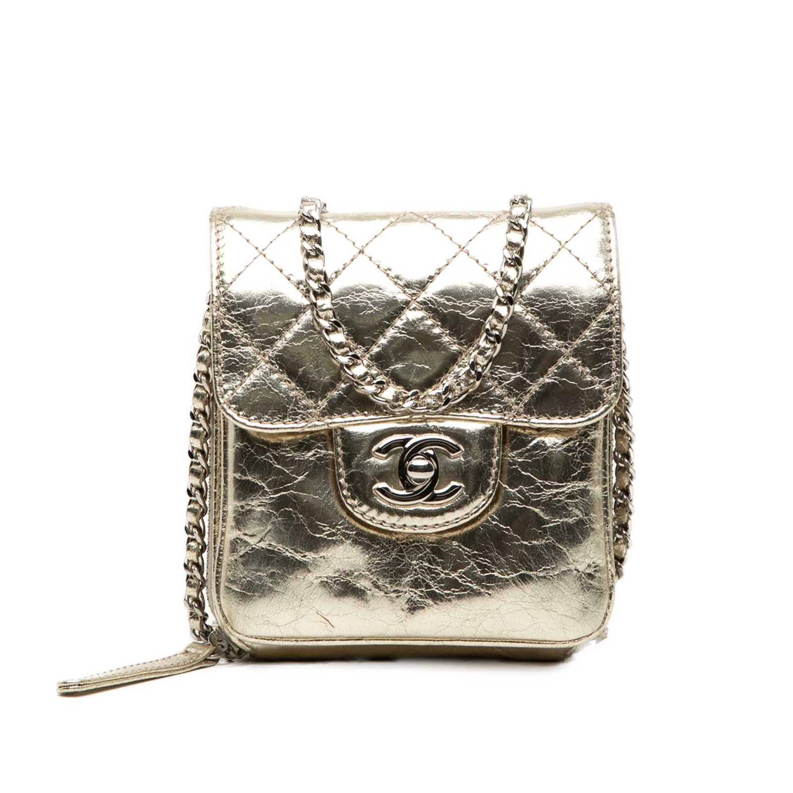 Chanel Clams Wallet on Chain Quilted Metallic Aged Calfskin Gold: Chanel Clams Wallet on Chain Quilted Metallic Aged Calfskin Gold Chanel Quilted Metallic Aged Calfskin Clams Wallet on Chain in gold leather. This wallet on chain features a metallic leather body, a l