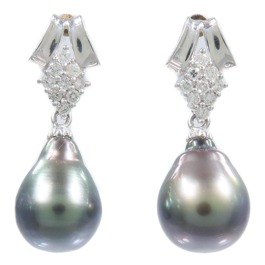 Pt900 Platinum Tahitian Pearl Diamond Pierced Earrings for Women: Pt900 Platinum Tahitian Pearl Diamond Pierced Earrings for Women A pair of women's pierced earrings featuring Tahitian pearls and diamonds set in Pt900 platinum. These earrings have a clear and Tahiti