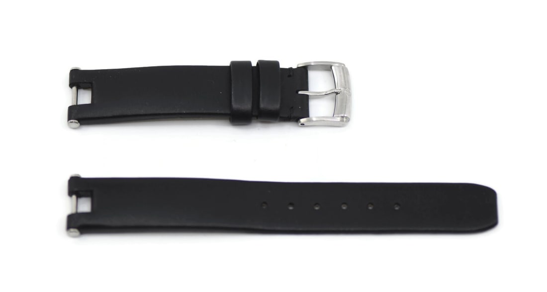 Baume & Mercier Authentic Black Fabric Watch Band 14mm: Baume & Mercier Authentic Black Fabric Watch Band 14mm Enhance your wristwatch with this authentic Baume & Mercier black fabric strap. Designed specifically for comfort and style, this wristwatch band