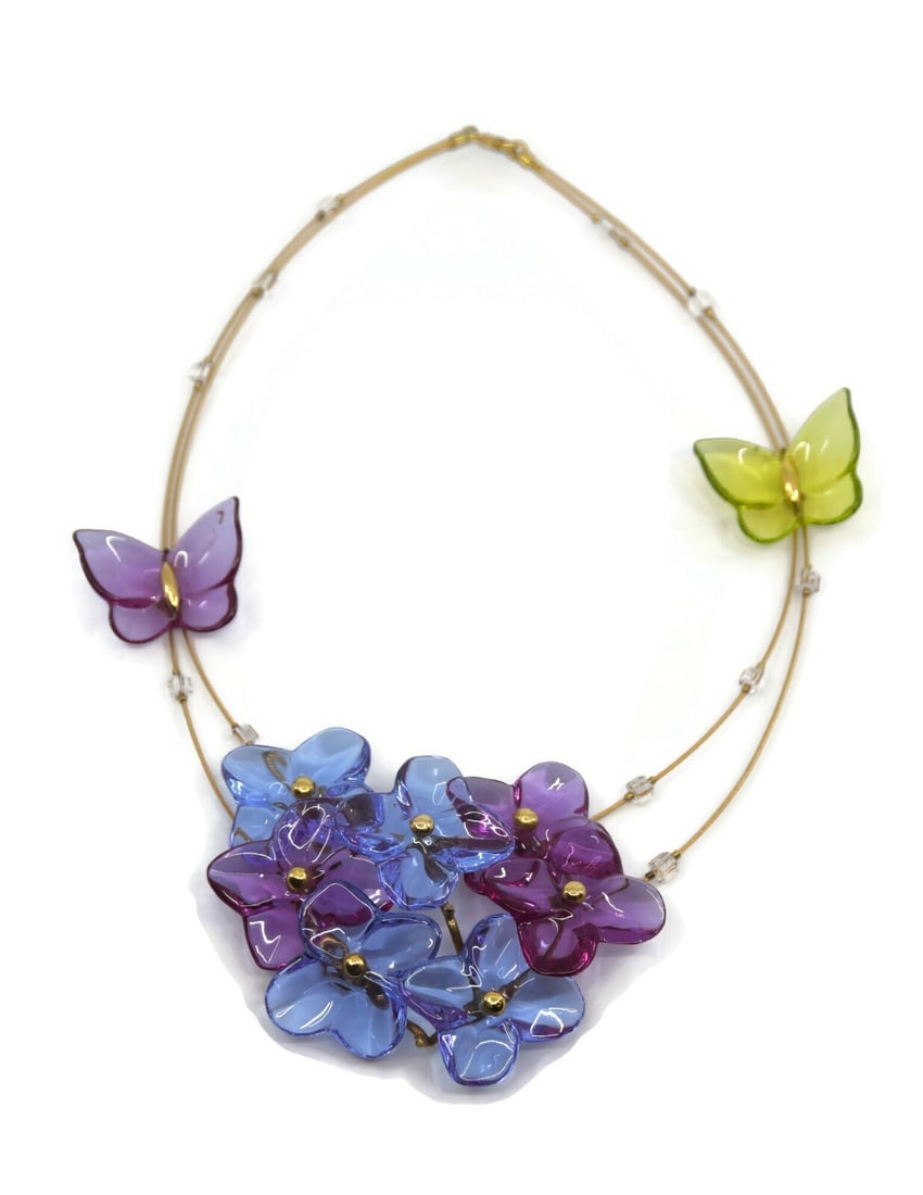 Baccarat Limited Edition 18K Yellow Gold Butterfly Necklace with Box & Certificate: Baccarat Limited Edition 18K Yellow Gold Butterfly Necklace with Box & Certificate Elevate your elegance with this exquisite Baccarat Butterfly Necklace, crafted from luxurious 18K yellow gold. This c