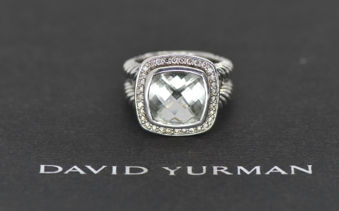 David Yurman sterling silver diamond ring size 6: David Yurman sterling silver diamond ring size 6 Pre-owned David Yurman ring featuring sterling silver and diamond accents. This ring is crafted in 0.925 sterling silver and offers the brand's refined
