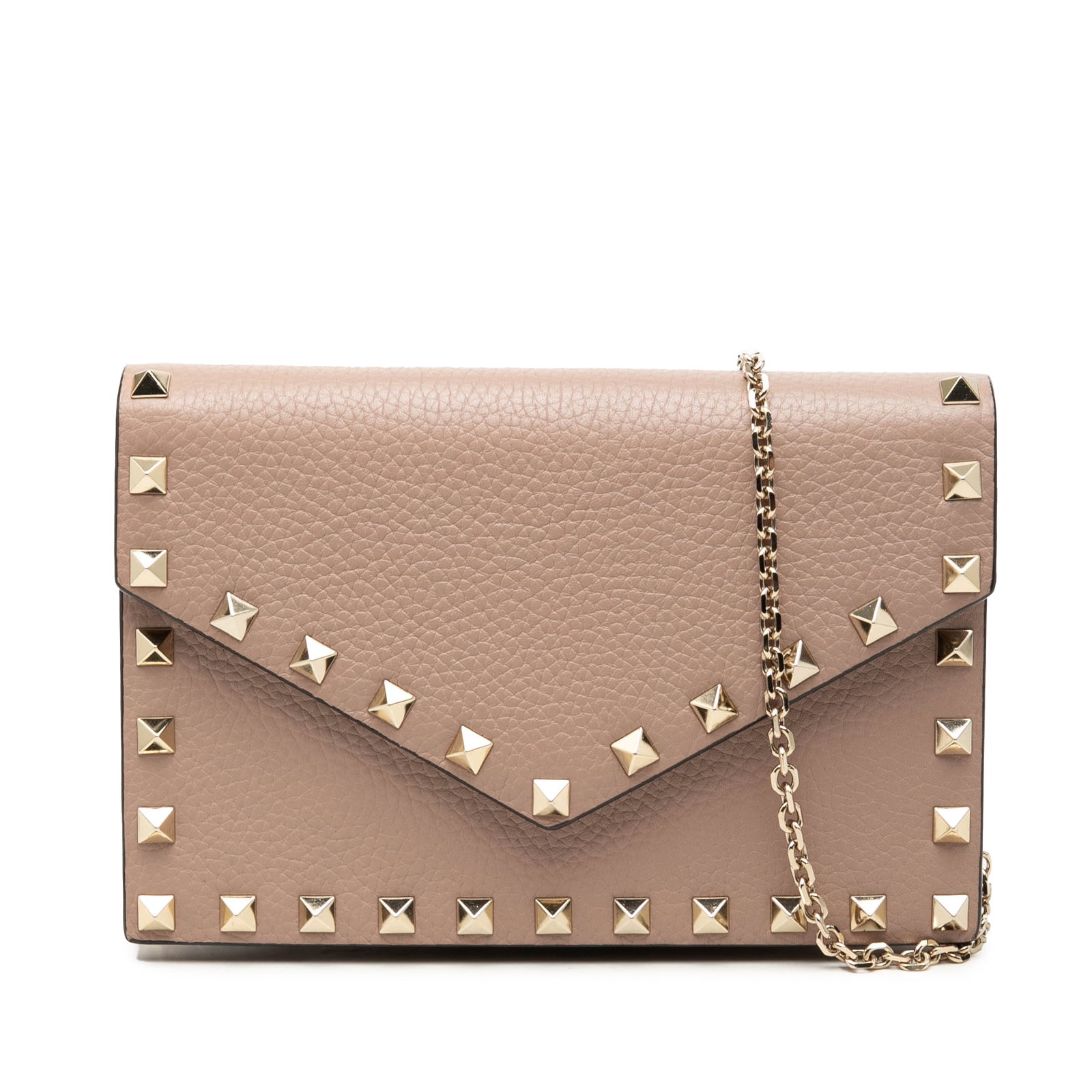 Valentino Rockstud Envelope Wallet on Chain Pebbled Calfskin Leather: Valentino Rockstud Envelope Wallet on Chain Pebbled Calfskin Leather Valentino Rockstud Envelope Wallet on Chain in brown pebbled calfskin leather. It features a studded leather body, chain strap, fla