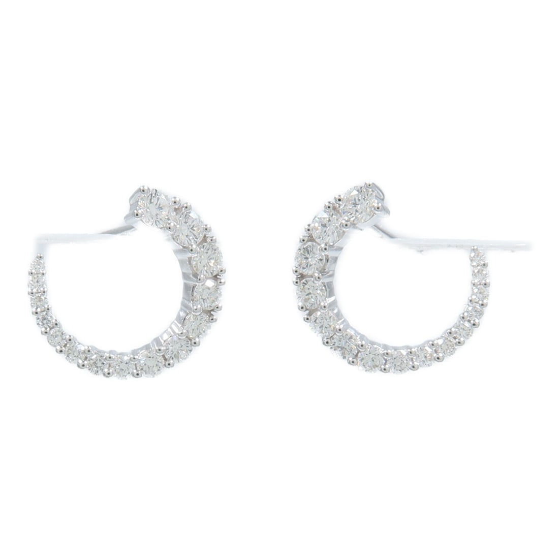 18K White Gold Pierced Earrings with 0.16ct Diamond: 18K White Gold Pierced Earrings with 0.16ct Diamond A pair of women's pierced diamond earrings crafted in 18K white gold. These earrings feature clear diamonds in a classic design and come without acc