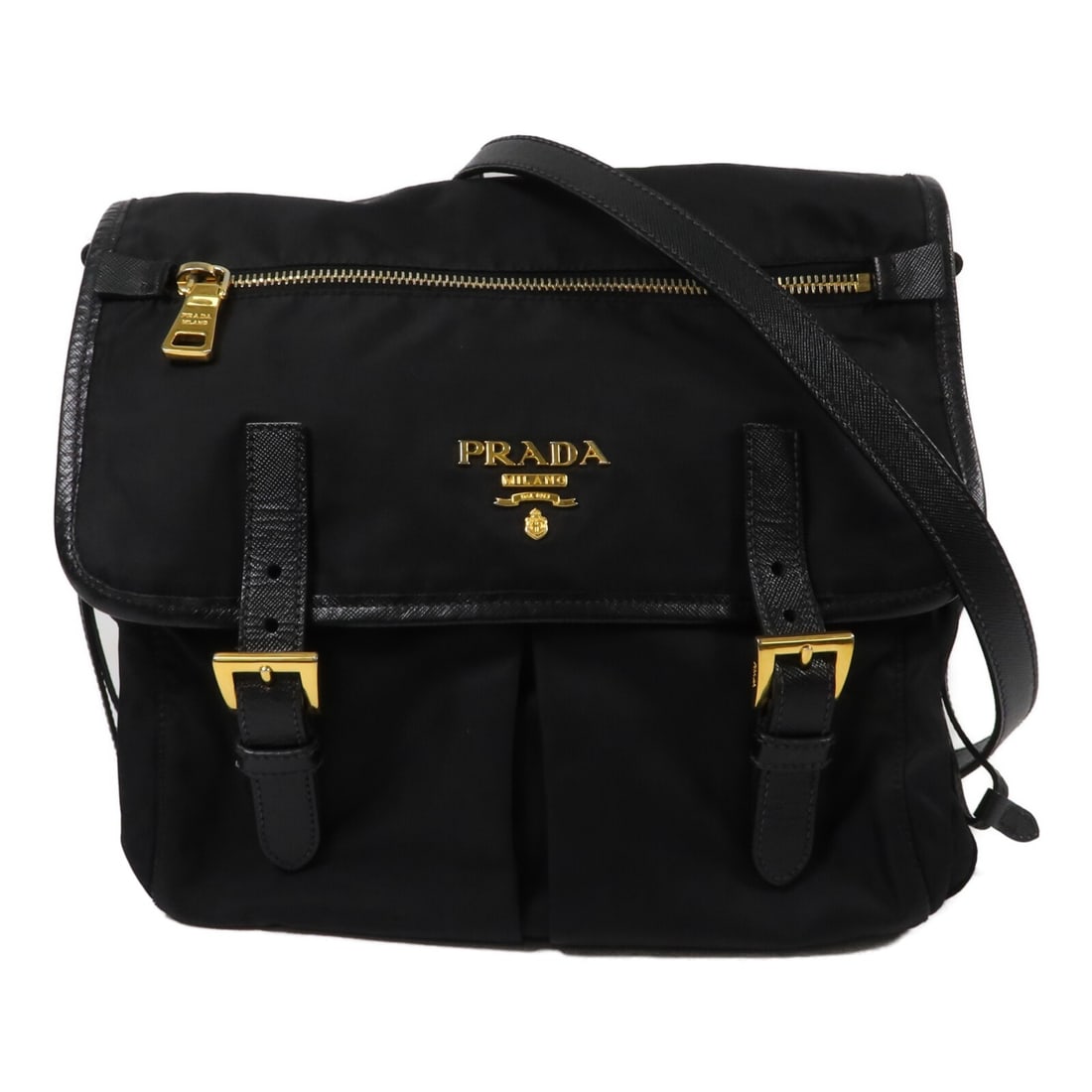 PRADA BT0687 Nylon Shoulder Bag Black GHW Mens: PRADA BT0687 Nylon Shoulder Bag Black GHW Mens Prada messenger shoulder bag in black nylon with an adjustable shoulder strap and multiple zip pockets. Made in Italy, this men's bag shows reasonable we