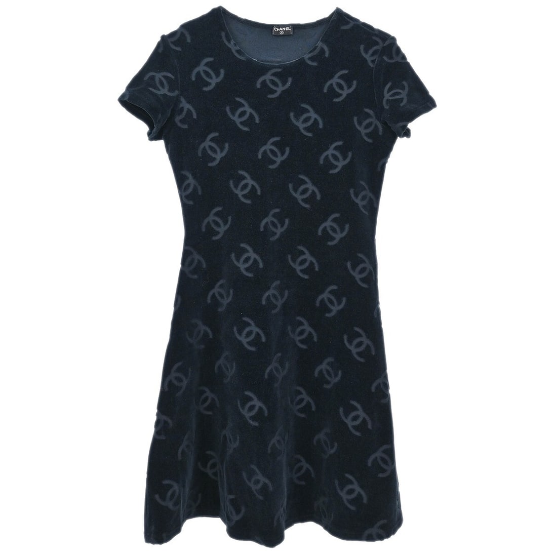 CHANEL Sweater Dress Black Cotton Blend Womens Size 42: CHANEL Sweater Dress Black Cotton Blend Womens Size 42 A vintage Chanel women's sweater dress in black, designed with short sleeves and a knee-length silhouette. It is made from 85% cotton, 13.5% nylo
