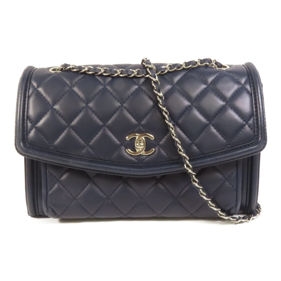 CHANEL CC Chain Shoulder Bag Navy Lambskin Leather SHW: CHANEL CC Chain Shoulder Bag Navy Lambskin Leather SHW CHANEL CC SHW Chain Shoulder Bag in navy lambskin leather. This shoulder bag features a turn lock closure, a chain strap, and a practical interio