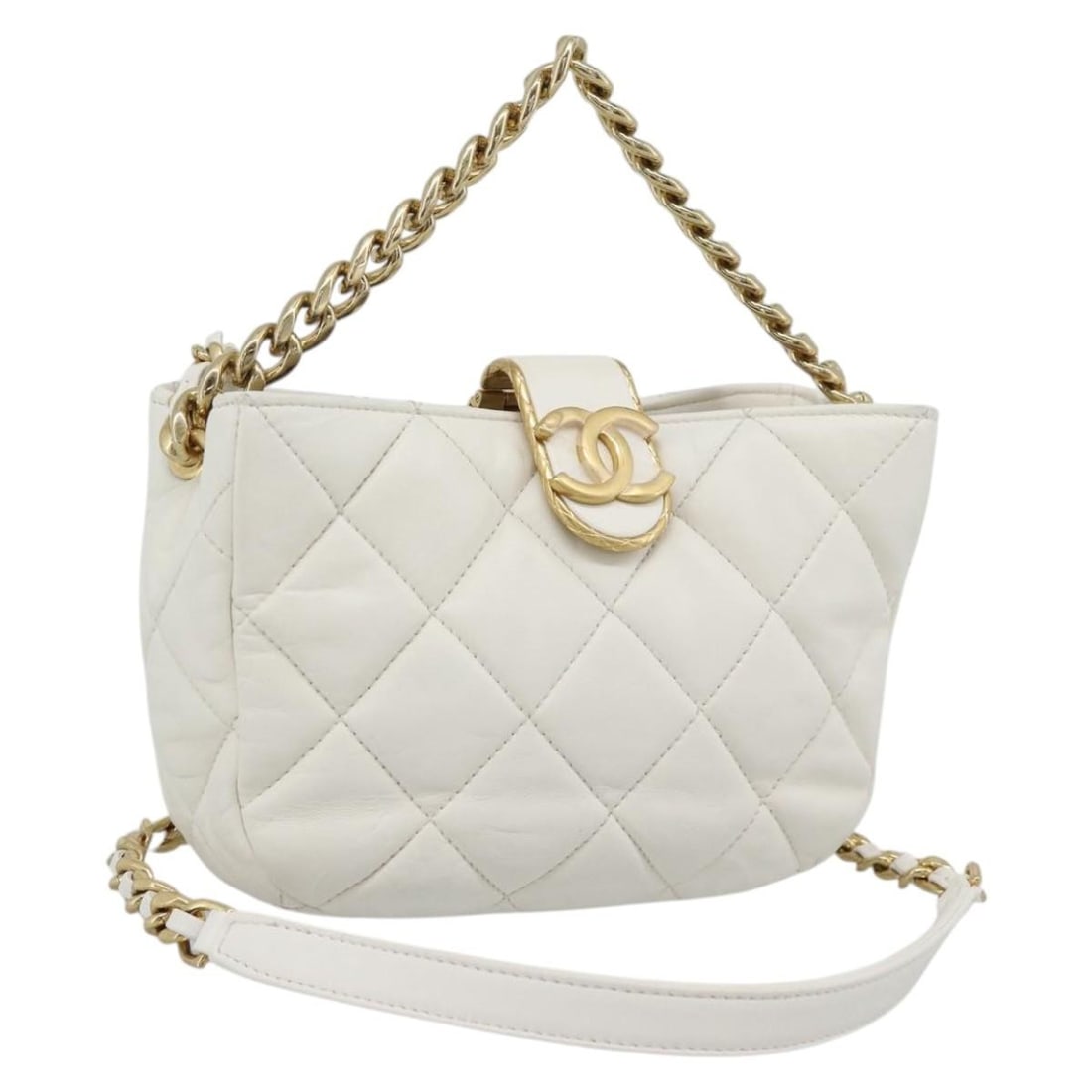 CHANEL 2way Matelasse Lamb Skin Shoulder Bag White Gold CC: CHANEL 2way Matelasse Lamb Skin Shoulder Bag White Gold CC Chanel Matelasse 2-way shoulder bag in white lamb skin with gold-tone CC detailing. Made in Italy, this women's bag features a chain shoulder