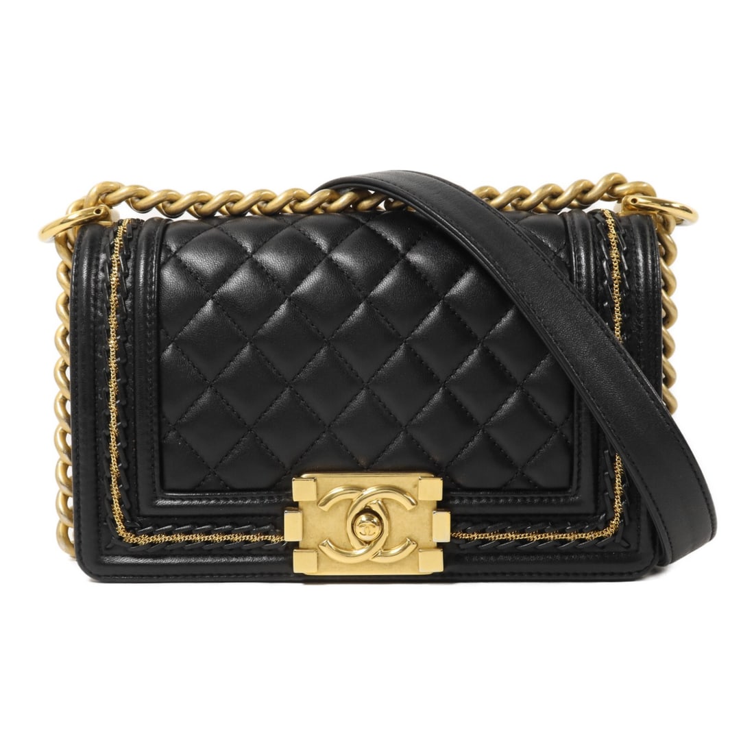 CHANEL Boy 20 A67085 Black Lambskin Chain Shoulder Bag: CHANEL Boy 20 A67085 Black Lambskin Chain Shoulder Bag CHANEL Boy 20 chain shoulder bag in black lambskin with CC GHW styling. This women's shoulder bag features a flap design with one open interior p