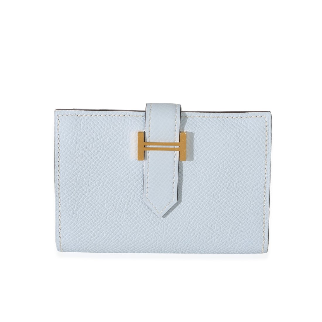 Hermes Bearn Card Holder Wallet Bleu Brume Epsom Leather: Hermes Bearn Card Holder Wallet Bleu Brume Epsom Leather Pre-owned Hermes Bearn card holder wallet in Bleu Brume Epsom leather with a loop closure and blue leather lining. This unisex wallet includes 