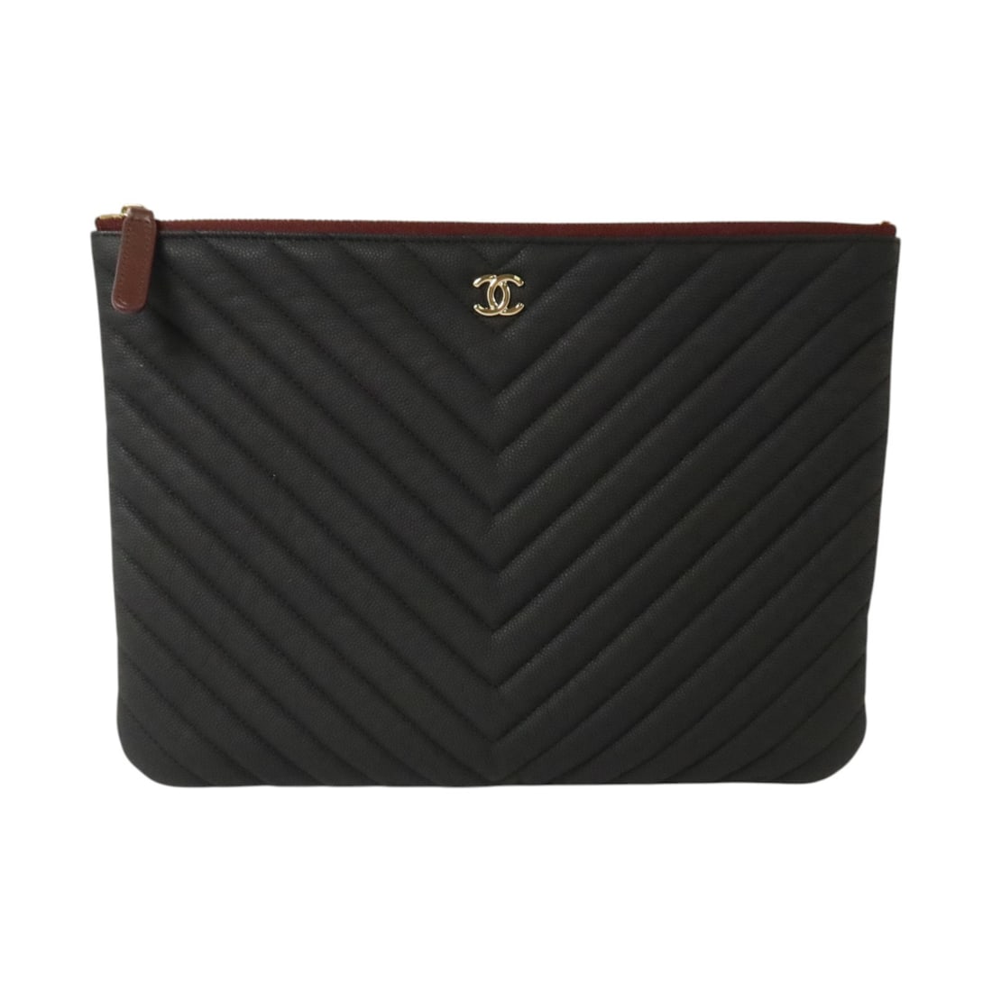 Chanel O Case Medium Clutch Black Calfskin Chevron CC GHW: Chanel O Case Medium Clutch Black Calfskin Chevron CC GHW A Chanel CC GHW Chevron O-Case pouch medium clutch bag in black calfskin leather. It features a chevron design, a fastener closure, and one in