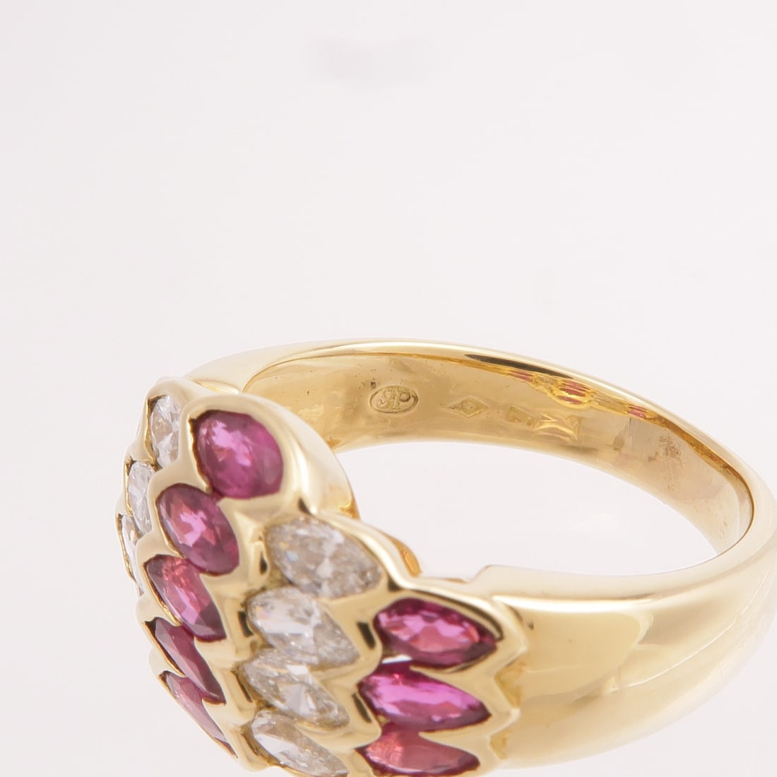 18K Yellow Gold Ruby Diamond Ring Size 7.5 - 5