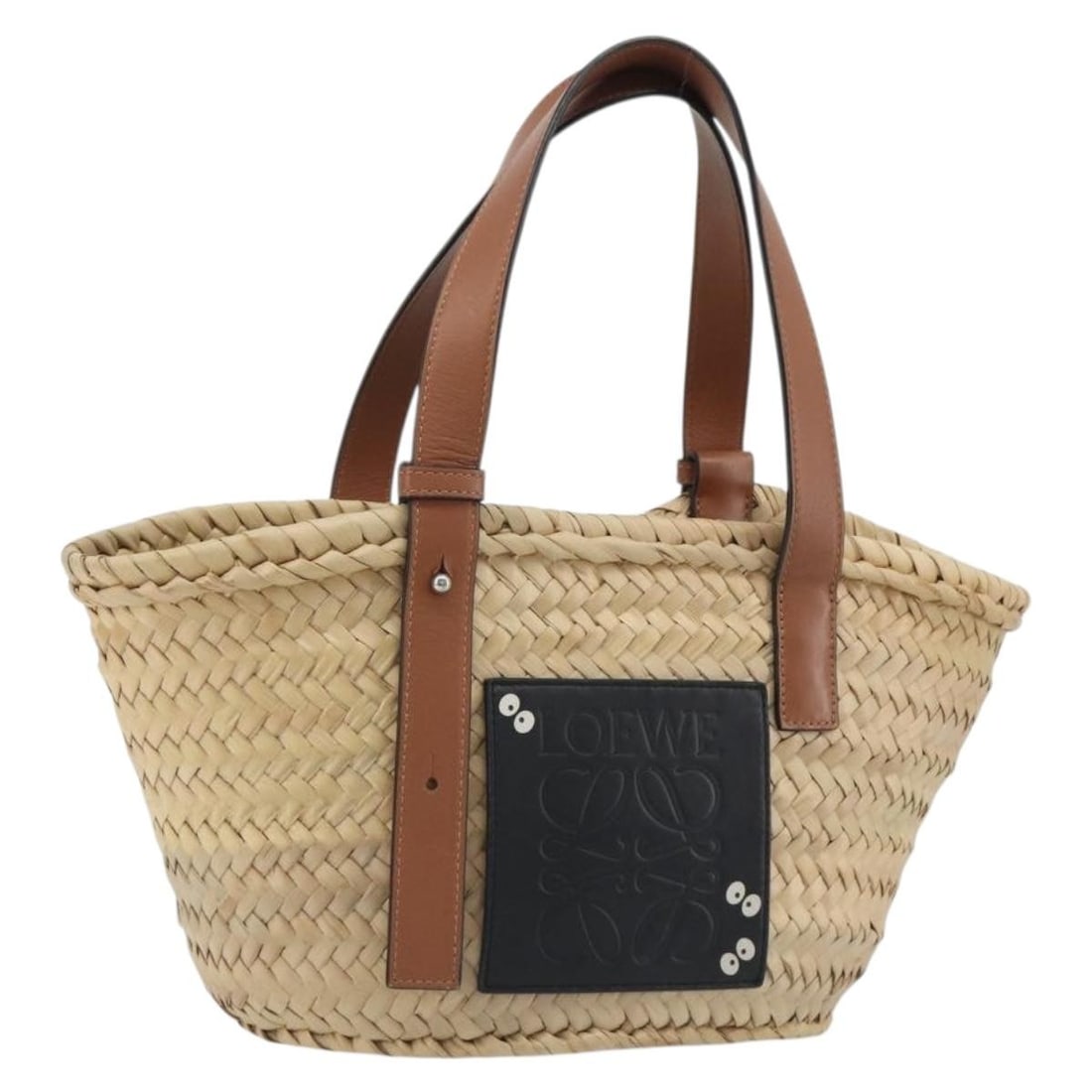 LOEWE Ghibli Soot Sprites Small Rattan Hand Bag Beige Silver: LOEWE Ghibli Soot Sprites Small Rattan Hand Bag Beige Silver LOEWE Ghibli Soot Sprites small basket handbag in beige and silver rattan. Made in Spain, this women's handbag includes a dust bag. Conditi