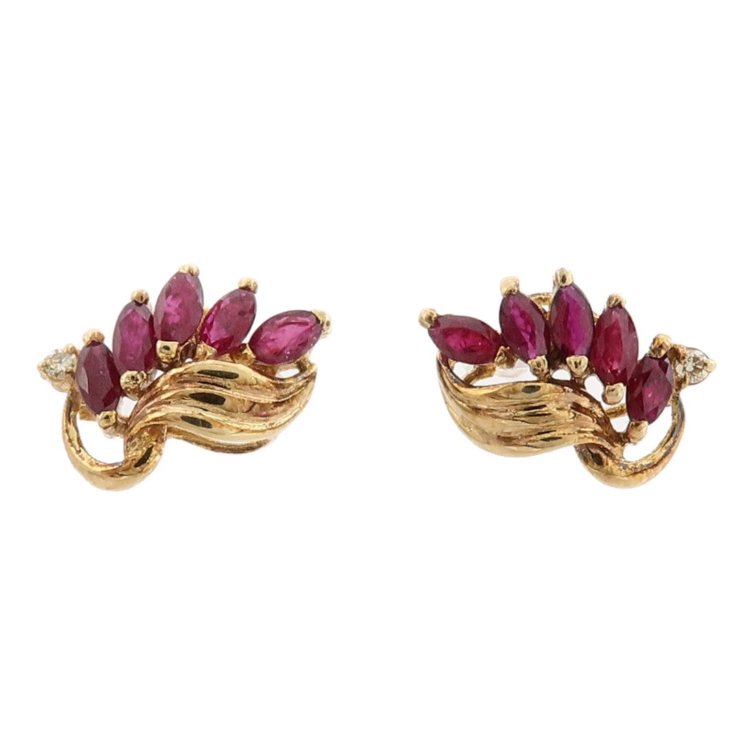 14K Yellow Gold Ruby Diamond Earring for Women: 14K Yellow Gold Ruby Diamond Earring for Women Ruby and diamond earrings crafted in K18 yellow gold. The pair features a red and clear color combination and comes without accessories. Condition is B w