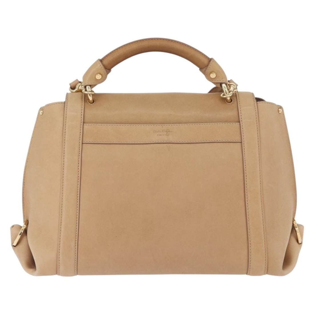 Salvatore Ferragamo Suzanna beige leather satchel bag: Salvatore Ferragamo Suzanna beige leather satchel bag Salvatore Ferragamo Suzanna Satchel in beige leather. This women's handbag is presented in good overall condition with noted wear from use, includ