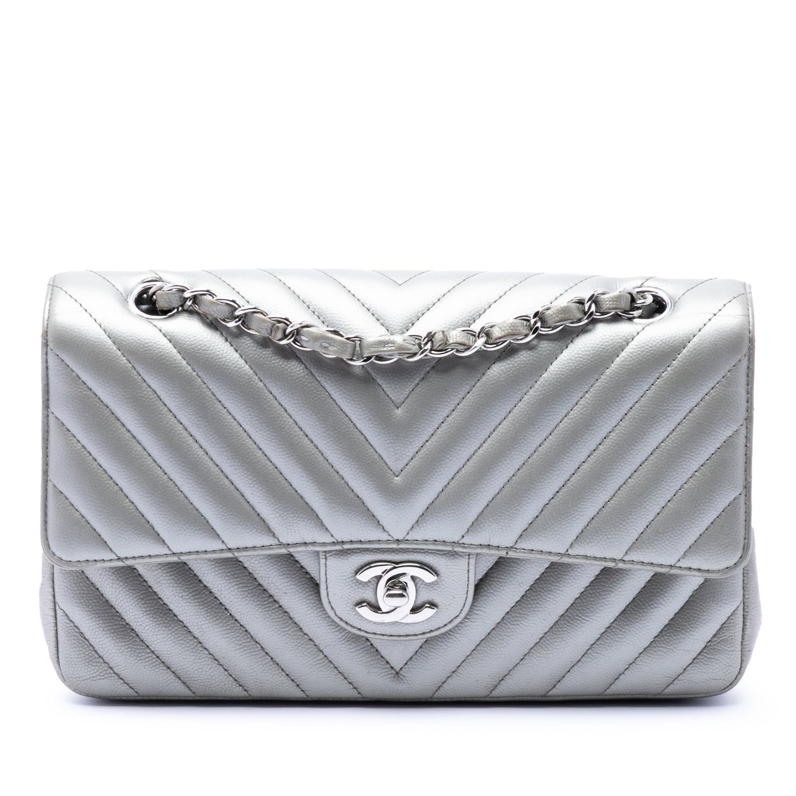 Chanel Medium Classic Chevron Double Flap Shoulder Bag Metallic Caviar: Chanel Medium Classic Chevron Double Flap Shoulder Bag Metallic Caviar Chanel Medium Classic Chevron Metallic Caviar Double Flap shoulder bag in silver caviar leather. This bag features chevron quilti