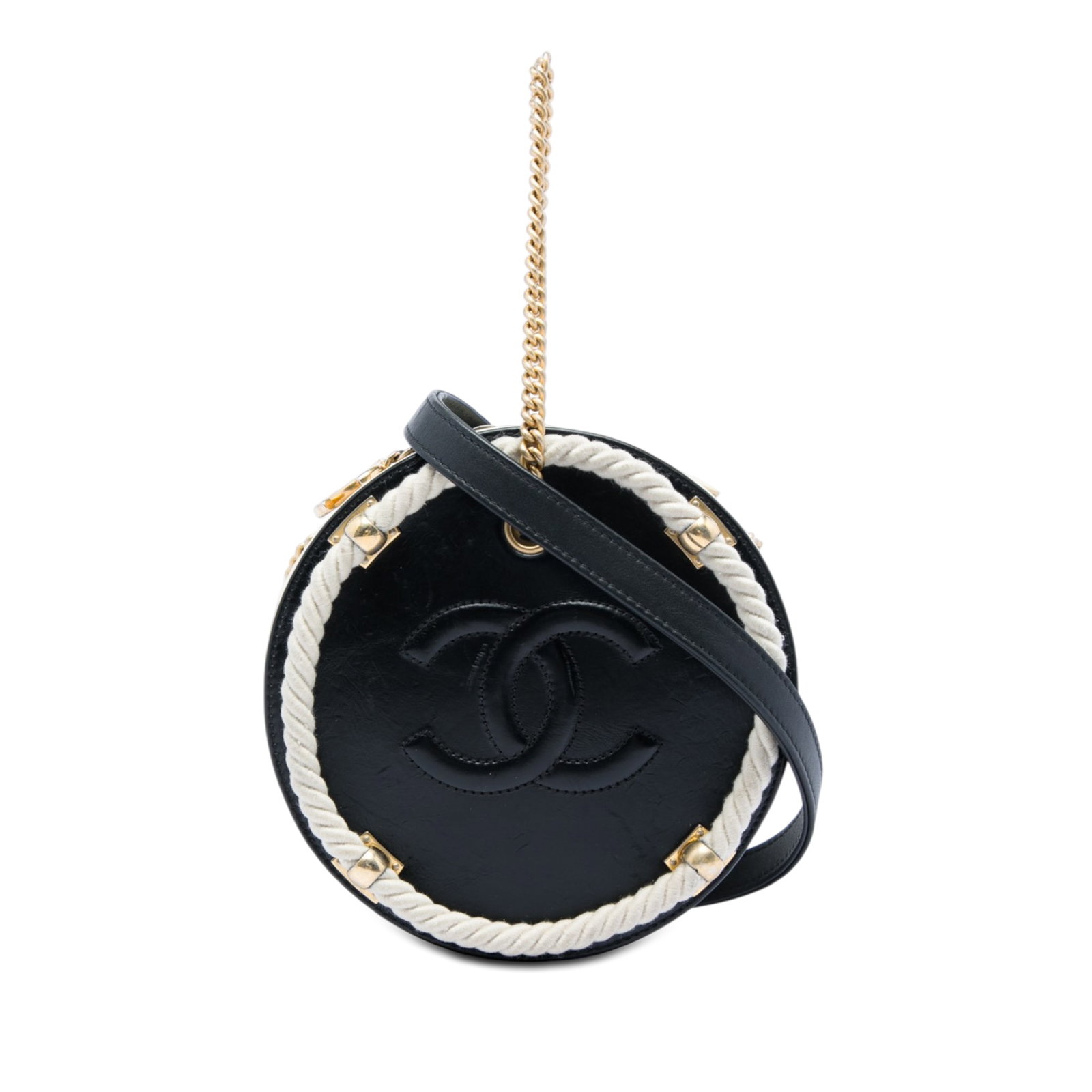 Chanel En Vogue Round Bag in Black Crumpled Calfskin: Chanel En Vogue Round Bag in Black Crumpled Calfskin Chanel En Vogue Round bag crafted in crumpled calfskin leather with a rounded silhouette and black finish. It features a chain link handle, a chain