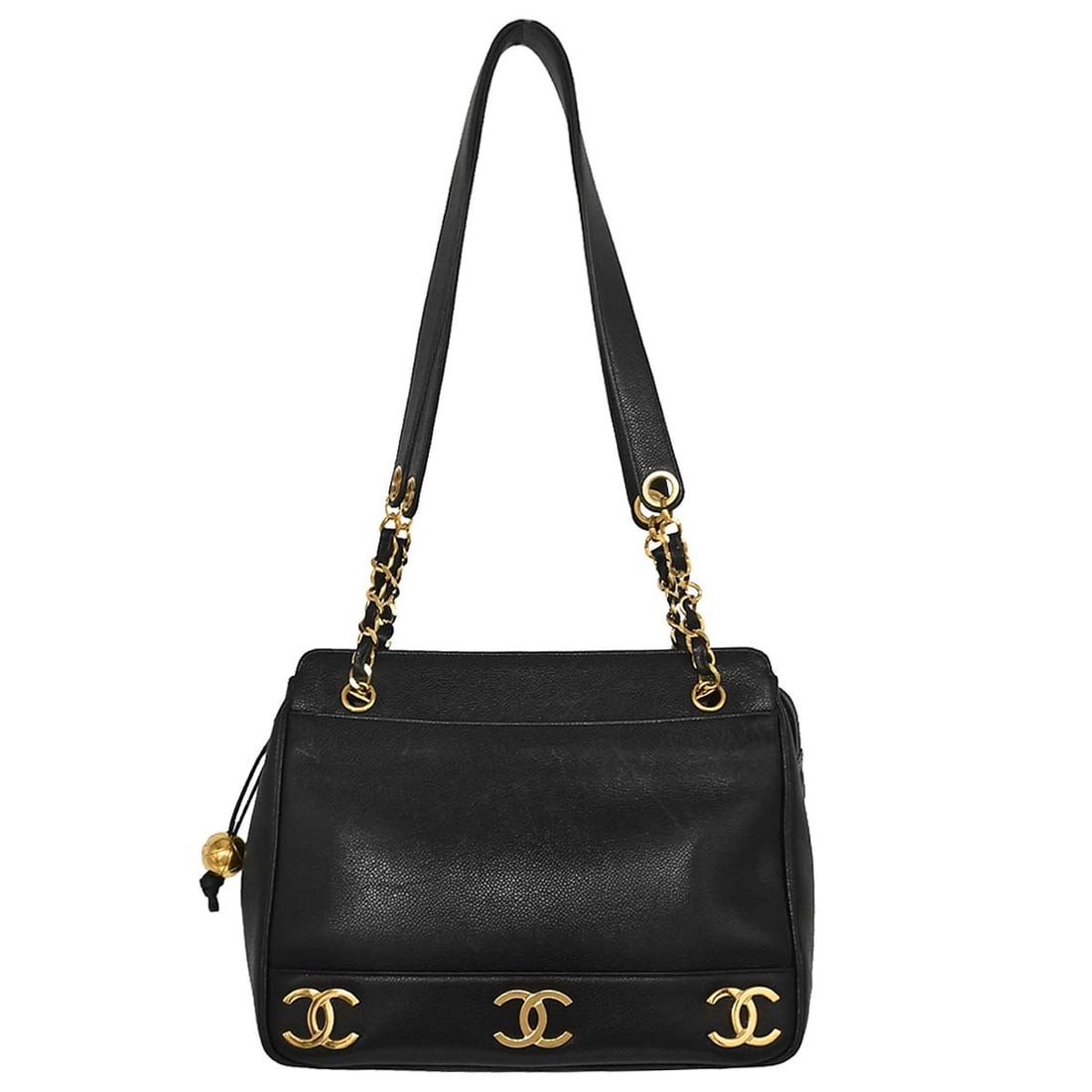 Chanel Triple CC Chain Shoulder Bag Black Leather: Chanel Triple CC Chain Shoulder Bag Black Leather Chanel Triple CC Chain Shoulder bag in black caviar leather. This shoulder bag is made in Italy and remains in good overall condition, with scratches 