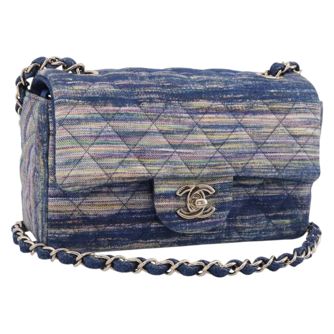 CHANEL Matelasse 20 Denim Shoulder Bag Navy Gold CC: CHANEL Matelasse 20 Denim Shoulder Bag Navy Gold CC Chanel Matelasse 20 chain shoulder bag in navy canvas with gold-tone CC detailing. This women's shoulder bag is made in France and includes the dust