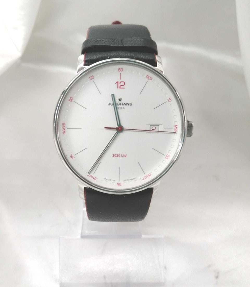 JUNGHANS 058 4931.75 Form Mega mens wristwatch (1 of 11)