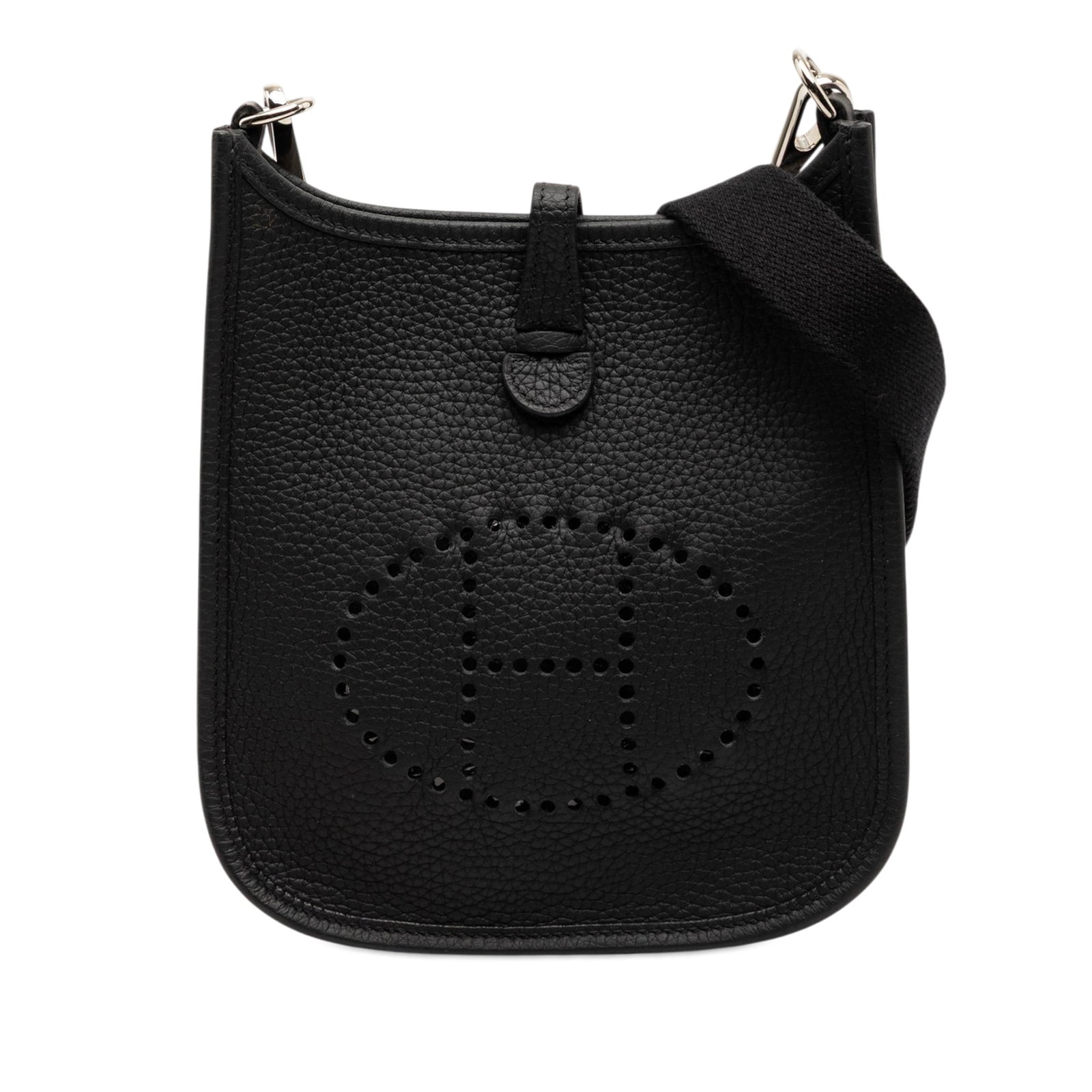 Hermes Evelyne 16 Amazone Clemence Leather Shoulder Bag Noir: Hermes Evelyne 16 Amazone Clemence Leather Shoulder Bag Noir Hermes Clemence Evelyne 16 Amazone shoulder bag crafted in Noir Clemence leather with a detachable flat canvas strap and an open top with s