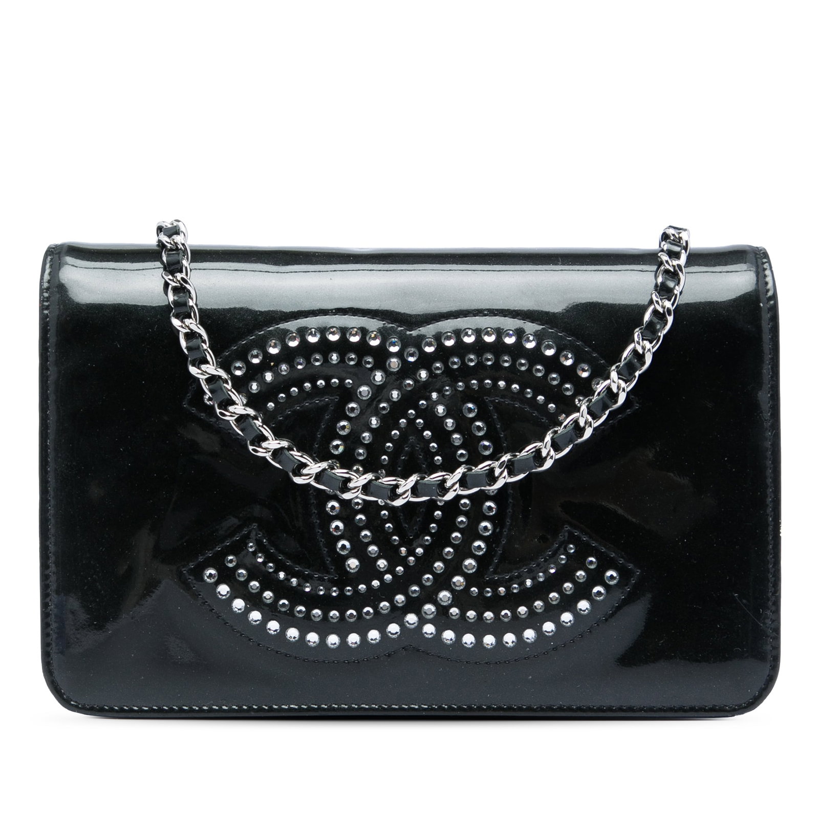 Chanel CC Strass Patent Leather Wallet on Chain Black: Chanel CC Strass Patent Leather Wallet on Chain Black Chanel wallet on chain in black patent leather with rhinestone embellishments. This piece features a leather-woven chain link strap, front flap wi
