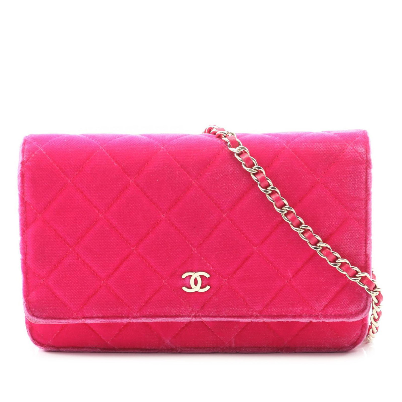 Chanel CC Velvet Quilted Wallet on Chain Pink Bag: Chanel CC Velvet Quilted Wallet on Chain Pink Bag Chanel CC Quilted Velvet Wallet on Chain in pink fabric, made in France. This bag features a quilted design and chain strap. Condition is B+ with visi