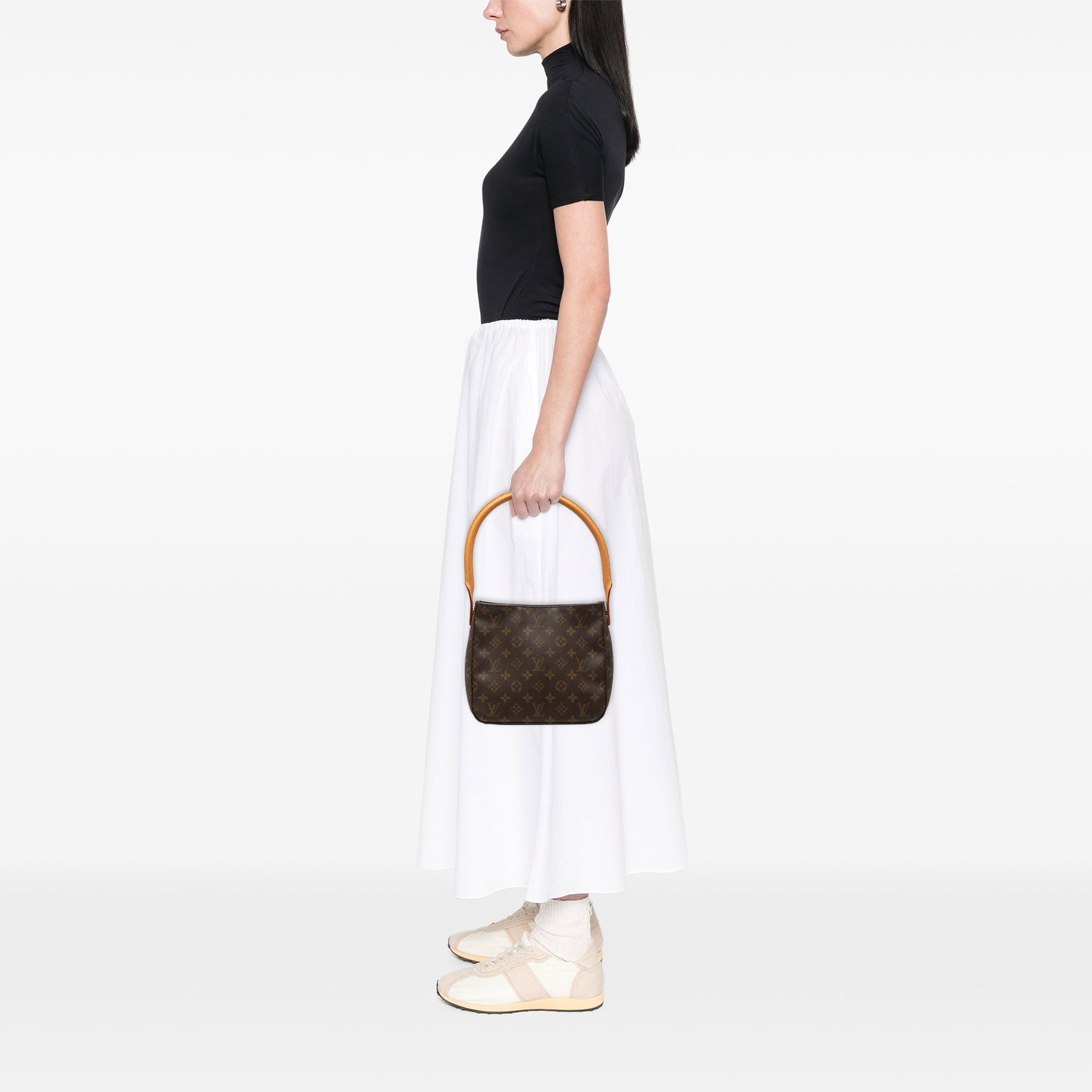 Louis Vuitton Looping MM Monogram Shoulder Bag - 7