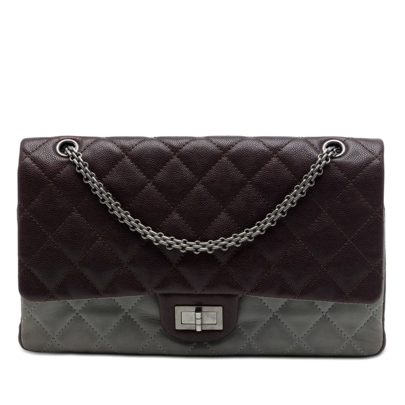 Chanel Reissue 2.55 226 shoulder bag in bicolor caviar calfskin: Chanel Reissue 2.55 226 shoulder bag in bicolor caviar calfskin Chanel Reissue 2.55 Double Flap 226 shoulder bag in bicolor quilted caviar and iridescent calfskin leather. It features a silver-tone ch