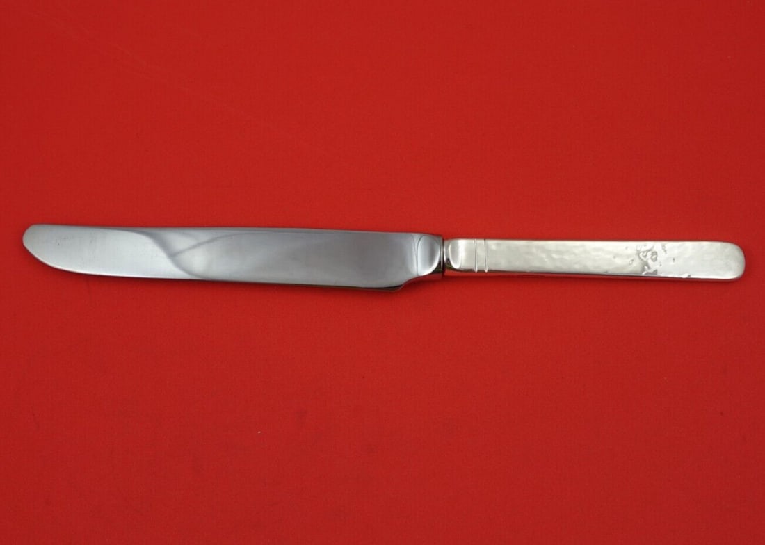 Porter Blanchard Commonwealth Sterling Silver Dinner Knife 9.5 in: Porter Blanchard Commonwealth Sterling Silver Dinner Knife 9.5 in This stunning dinner knife from the Commonwealth pattern by Porter Blanchard features a classic design with a sterling silver hollow h