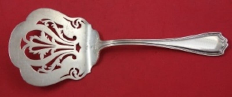 Reed and Barton Hepplewhite Sterling Silver Pierced Waffle Server 9 1/8" (1 of 2)