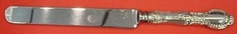 Tiffany & Co Richelieu Sterling Silver Knife 9 1/4 Inch: Tiffany & Co Richelieu Sterling Silver Knife 9 1/4 Inch This stunning Richelieu knife by Tiffany & Co. features a hollow handle made of sterling silver, complemented by a blunt stainless steel blade. 