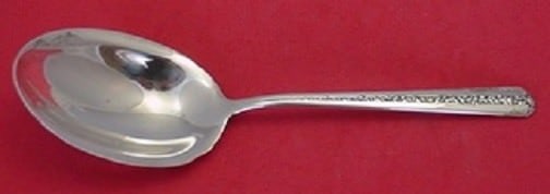 Towle Rambler Rose Sterling Silver Salad Serving Spoon 8 1/8: Towle Rambler Rose Sterling Silver Salad Serving Spoon 8 1/8 Sterling silver salad serving spoon in the Rambler Rose pattern by Towle. This pre-owned piece is not monogrammed and is in excellent condi