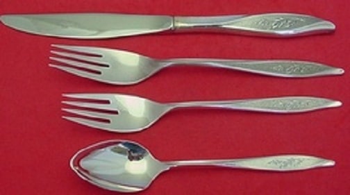 Oneida First Frost Sterling Silver 4-Piece Flatware Set: Oneida First Frost Sterling Silver 4-Piece Flatware Set Enhance your dining experience with the elegant First Frost pattern by Oneida. This 4-piece flatware set is crafted from high-quality sterling s