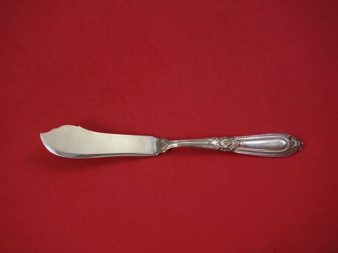 Buccellati Esteval Sterling Silver Fish Knife 8 1/4 Inches: Buccellati Esteval Sterling Silver Fish Knife 8 1/4 Inches Introducing the Esteval Fish Knife by Buccellati, a stunning piece crafted from sterling silver. This elegant knife features a flat handle an