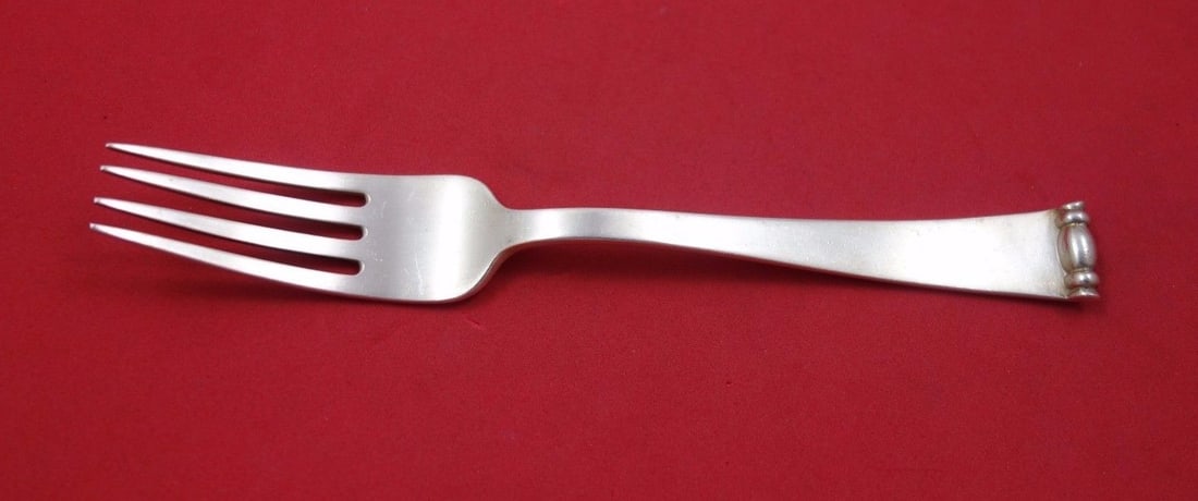 Allan Adler Modern Georgian Sterling Silver 4 Tine Fork 6 3/4: Allan Adler Modern Georgian Sterling Silver 4 Tine Fork 6 3/4 A Modern Georgian regular fork by Allan Adler in sterling silver. This 4-tine fork measures 6 3/4 inches and is not monogrammed. It is des