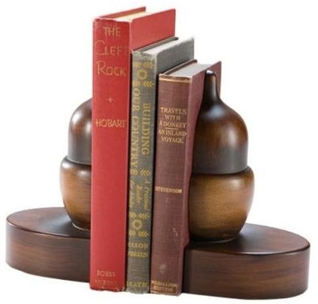 Lodge Style Acorn Resin Desk Bookends (1 of 1)