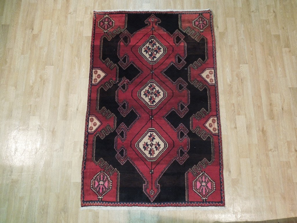 4' x 6' Handwoven Persian Hamadan Tribal Area Rug: 4' x 6' Handwoven Persian Hamadan Tribal Area Rug Free continental US Shipping Elevate your home decor with this stunning 4' x 6' Persian Hamadan Tribal Rug. This exquisite piece is handwoven by skill