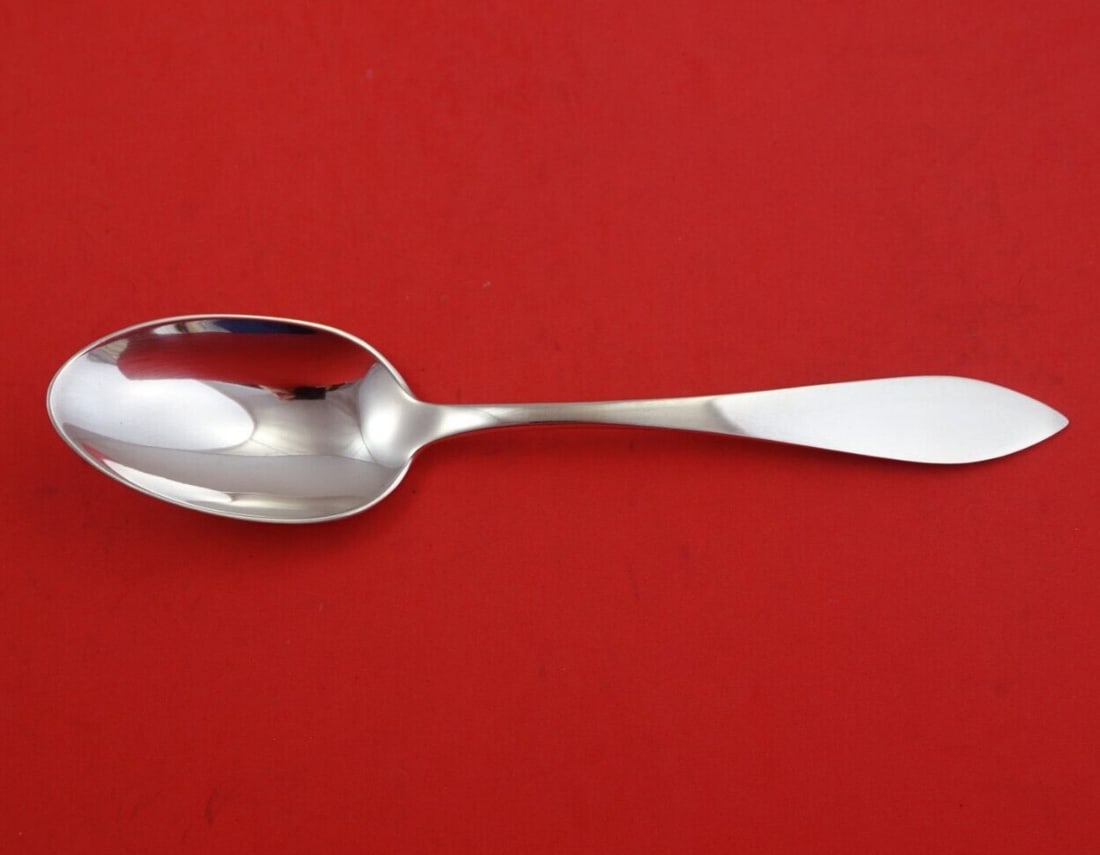 Stieff Clinton Sterling Silver 8 1/4 Inch Serving Spoon: Stieff Clinton Sterling Silver 8 1/4 Inch Serving Spoon A Clinton by Stieff sterling silver serving spoon in the Clinton pattern. Made of .925 sterling silver, this pre-owned piece measures 8 1/4 inch